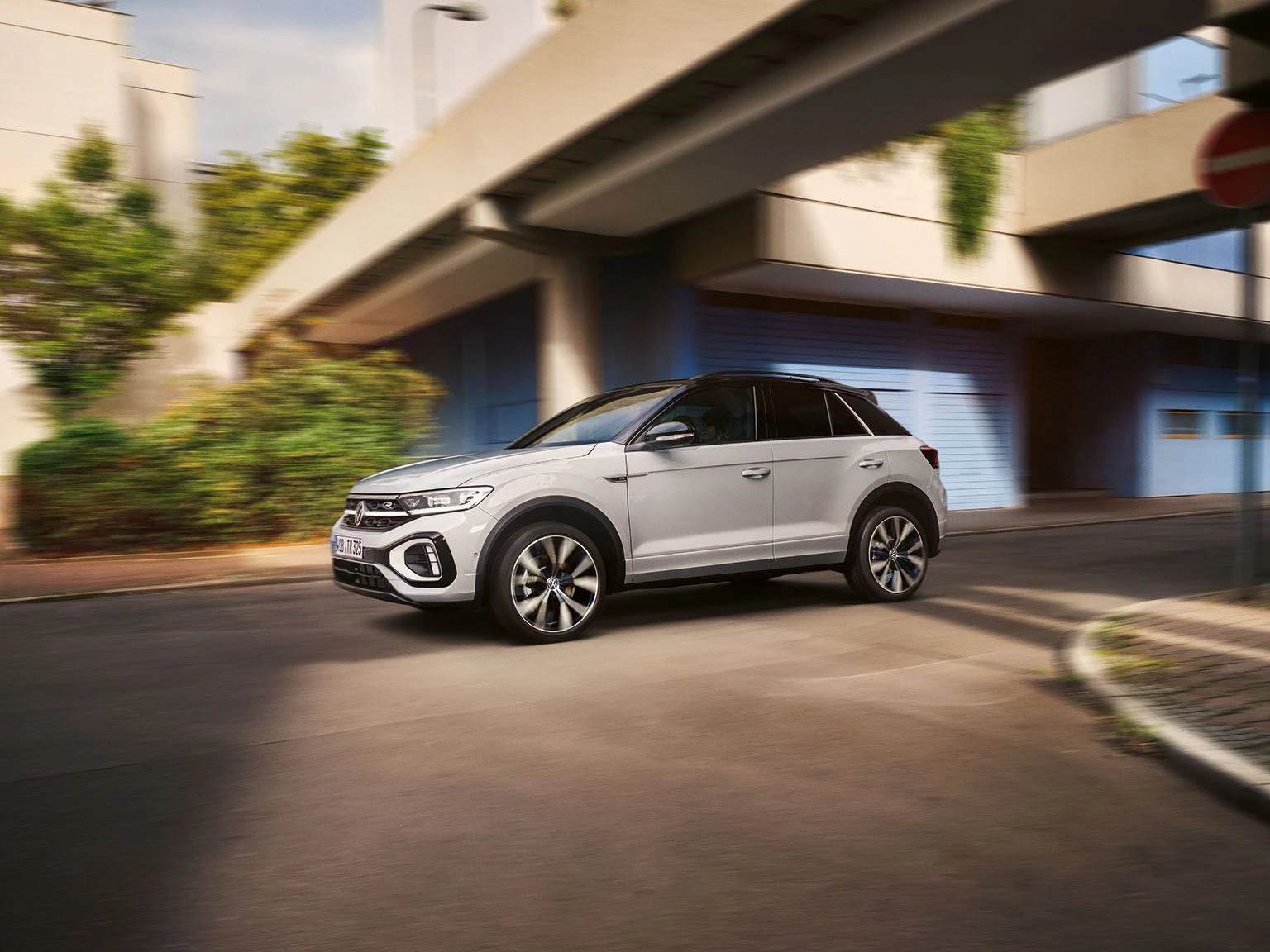 Volkswagen Nuova T Roc Monza Brianza esterni 2