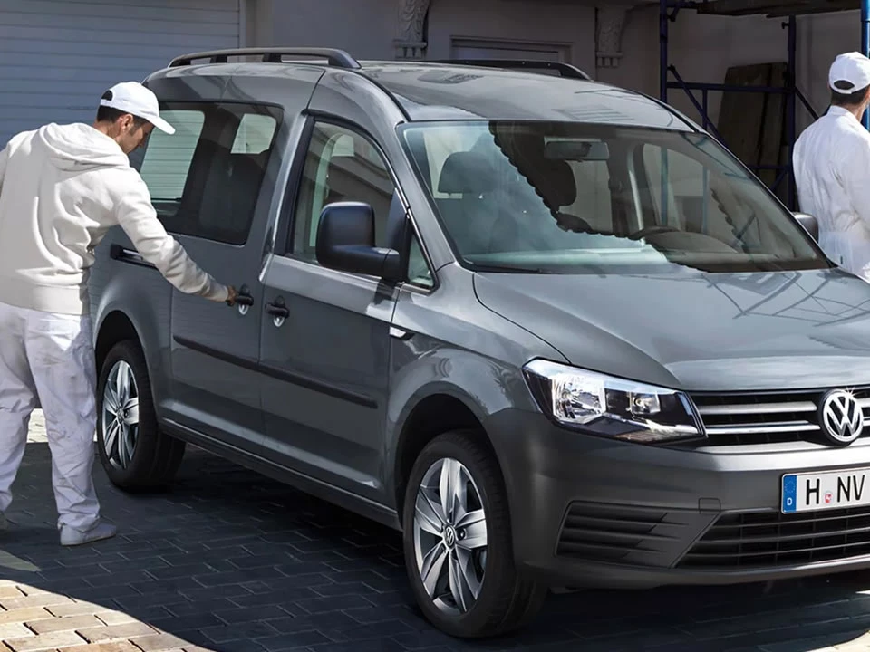Volkswagen Caddy Kombi Monza Brianza esterni
