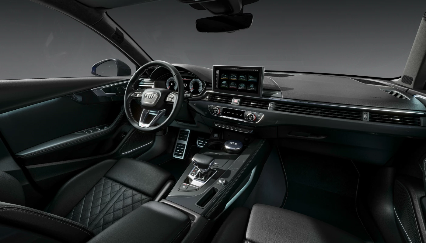 AUDI A4 SEDAN 5 (3)