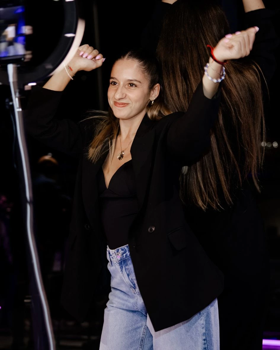 18
