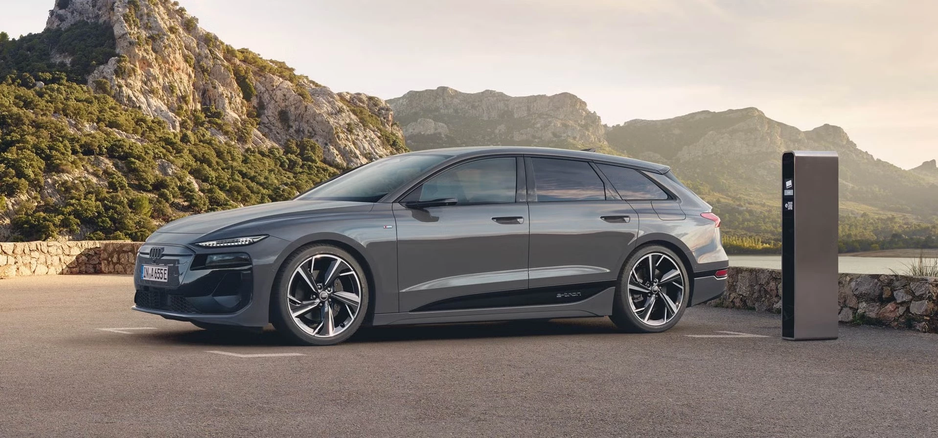 Audi A6 Avant E Tron (1)